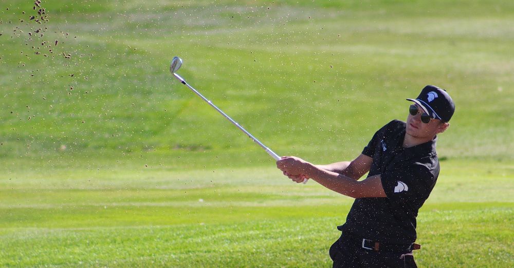 SAIT Golfer Earns ACAC Men s Crown Calgary Booster Club