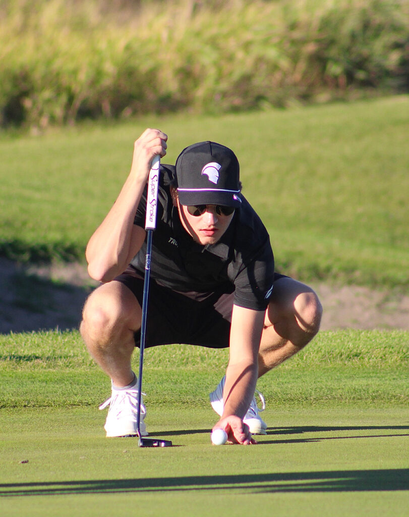 SAIT Golfer Earns ACAC Men s Crown Calgary Booster Club